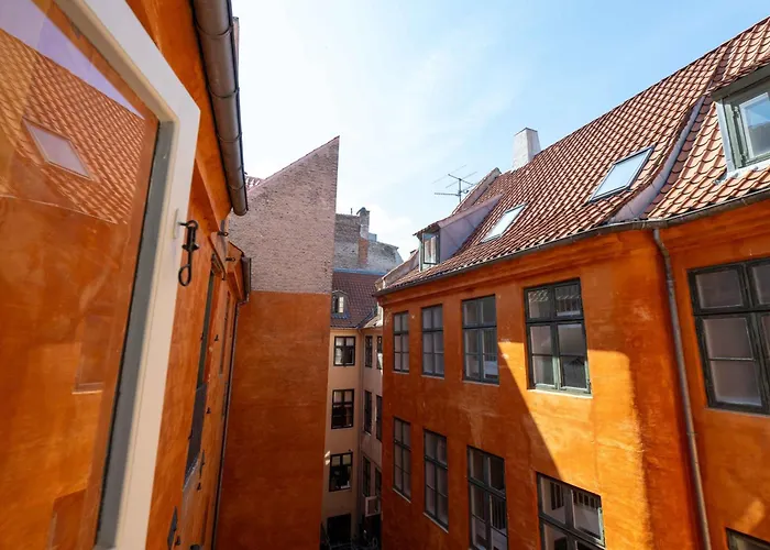 Charismatic In Old Town Apartment
